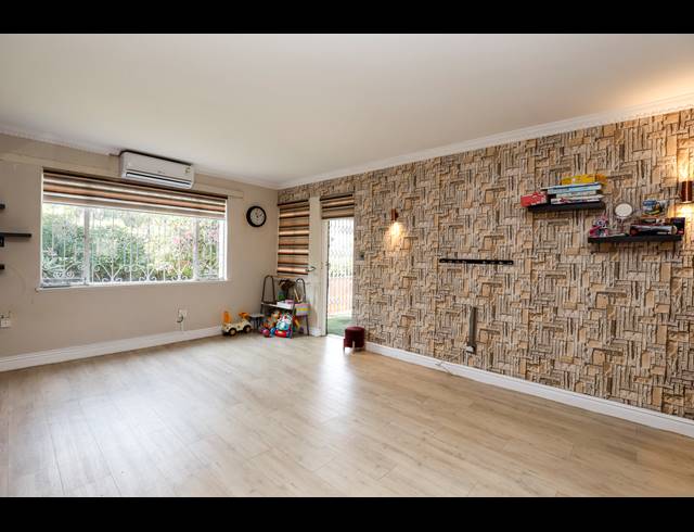 2 BEDROOM APARTMENT FOR SALE IN MORNINGSIDE